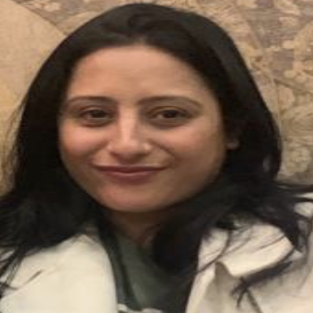Dr Kavita
